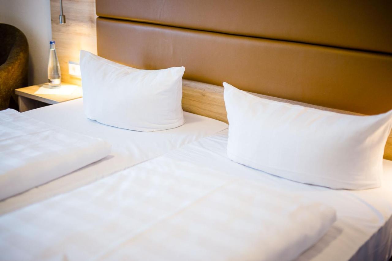 Landhotel Kueffner Pfedelbach Экстерьер фото