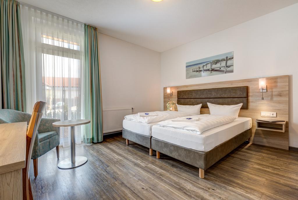 Landhotel Kueffner Pfedelbach Экстерьер фото